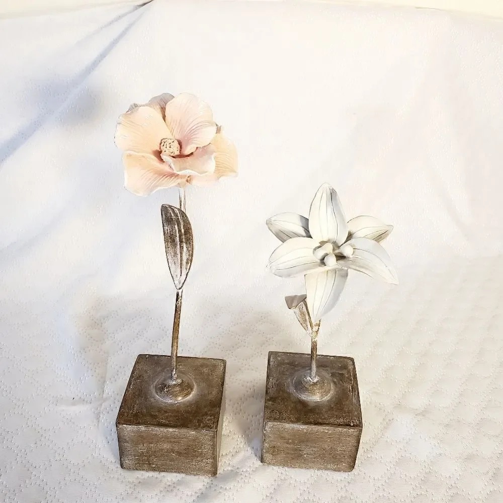 Flowers Table Decor Accent Pieces NWOT
